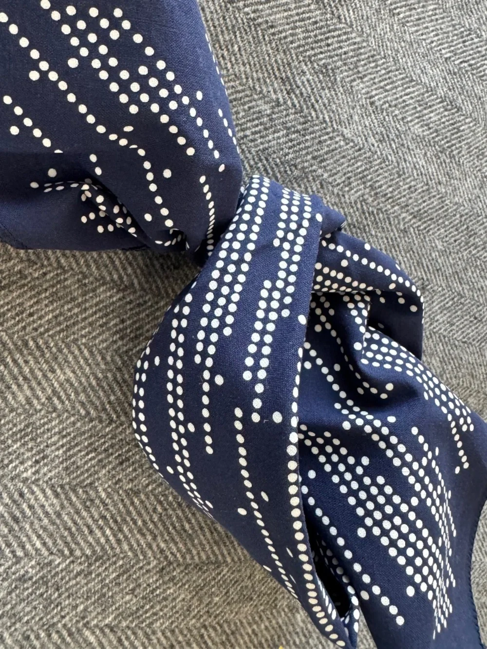 NWT, DARLING NAVY PRINT BANDANA